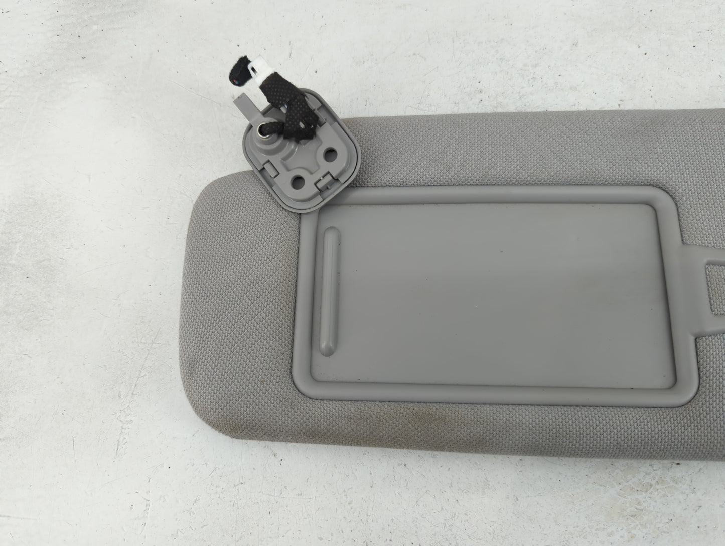 2015-2019 Hyundai Sonata Sun Visor Shade Replacement Driver Left Mirror Fits Fits 2015 2016 2017 2018 2019 OEM Used Auto Par