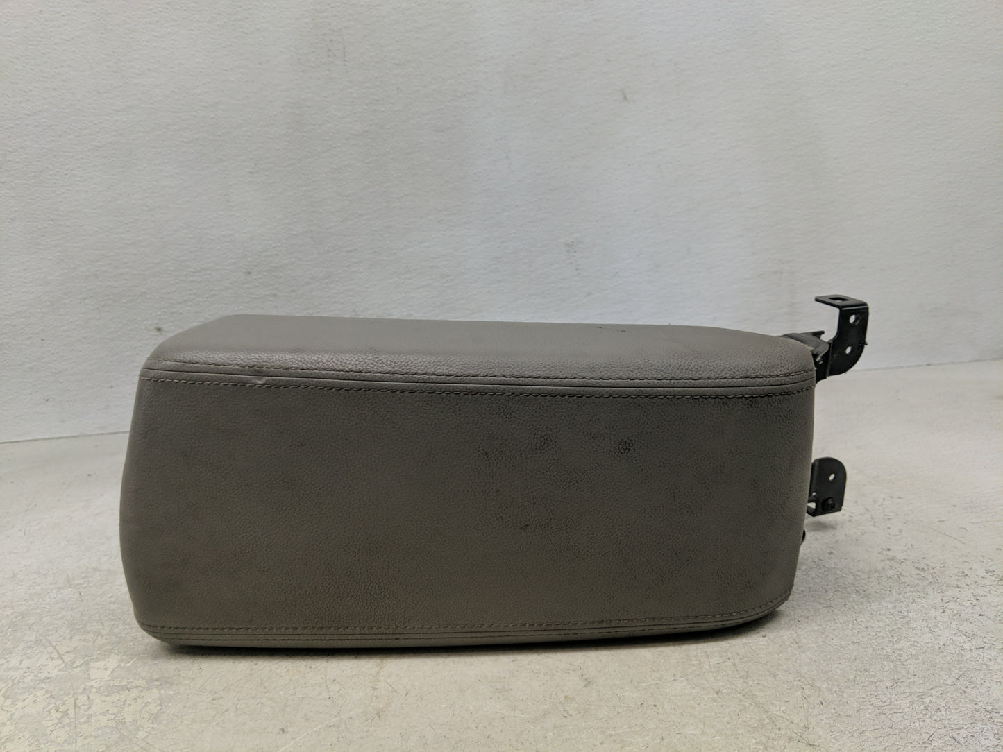 2016 Hyundai Sonata Center Console Armrest Cover Lid Fits OEM Used Auto Parts - Oemusedautoparts1.com