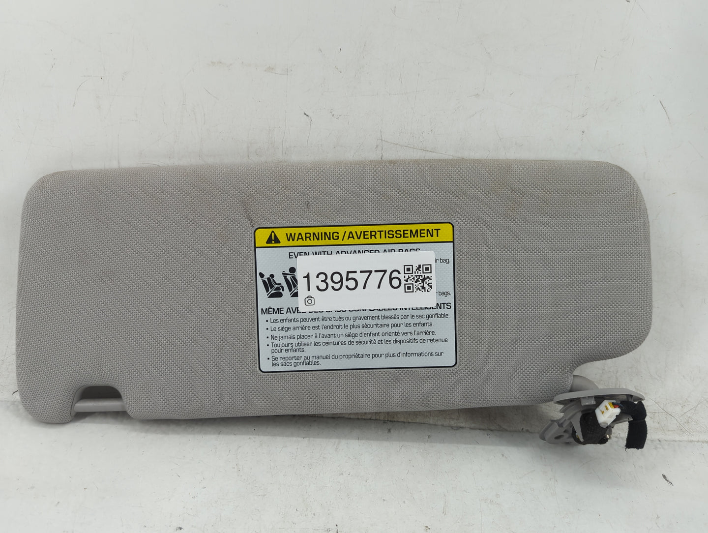 2015-2019 Hyundai Sonata Sun Visor Shade Replacement Passenger Right Mirror Fits Fits 2015 2016 2017 2018 2019 OEM Used Auto