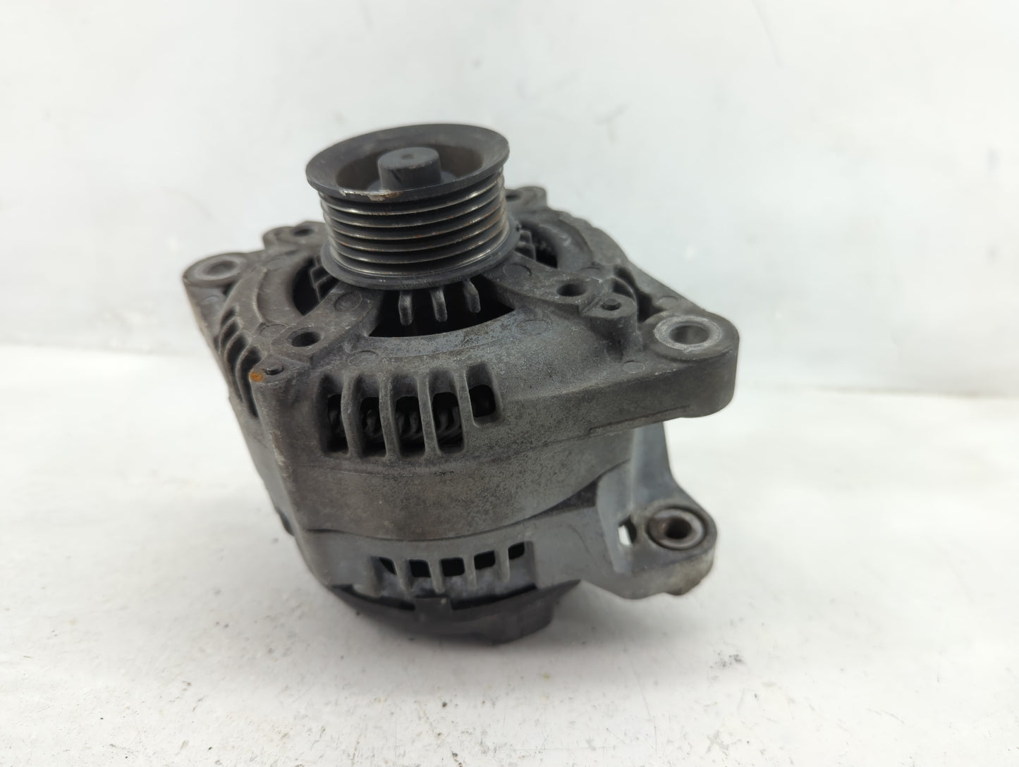 2015-2019 Hyundai Sonata Alternator Replacement Generator Charging Assembly Engine OEM P/N:37300-2G061 Fits OEM Used Auto Pa