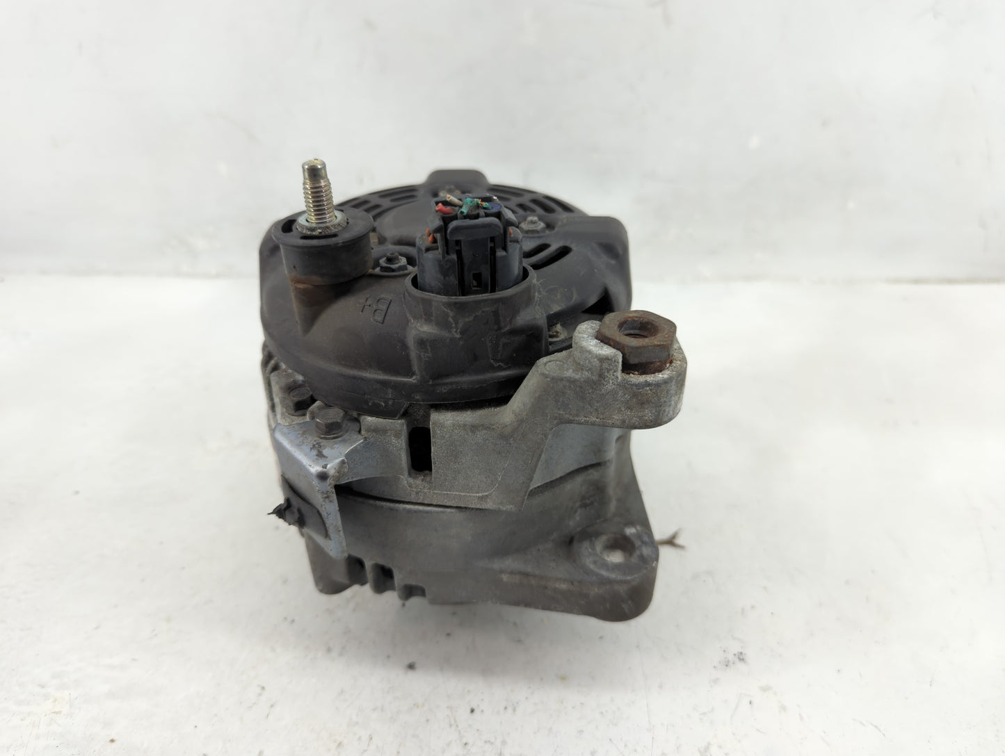 2015-2019 Hyundai Sonata Alternator Replacement Generator Charging Assembly Engine OEM P/N:37300-2G061 Fits OEM Used Auto Pa