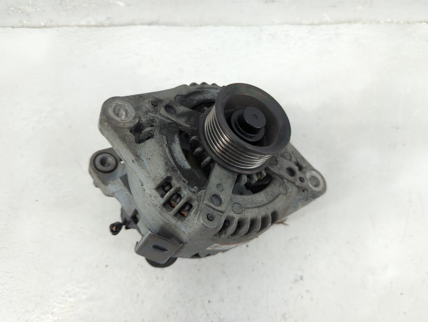 2015-2019 Hyundai Sonata Alternator Replacement Generator Charging Assembly Engine OEM P/N:37300-2G061 Fits OEM Used Auto Pa