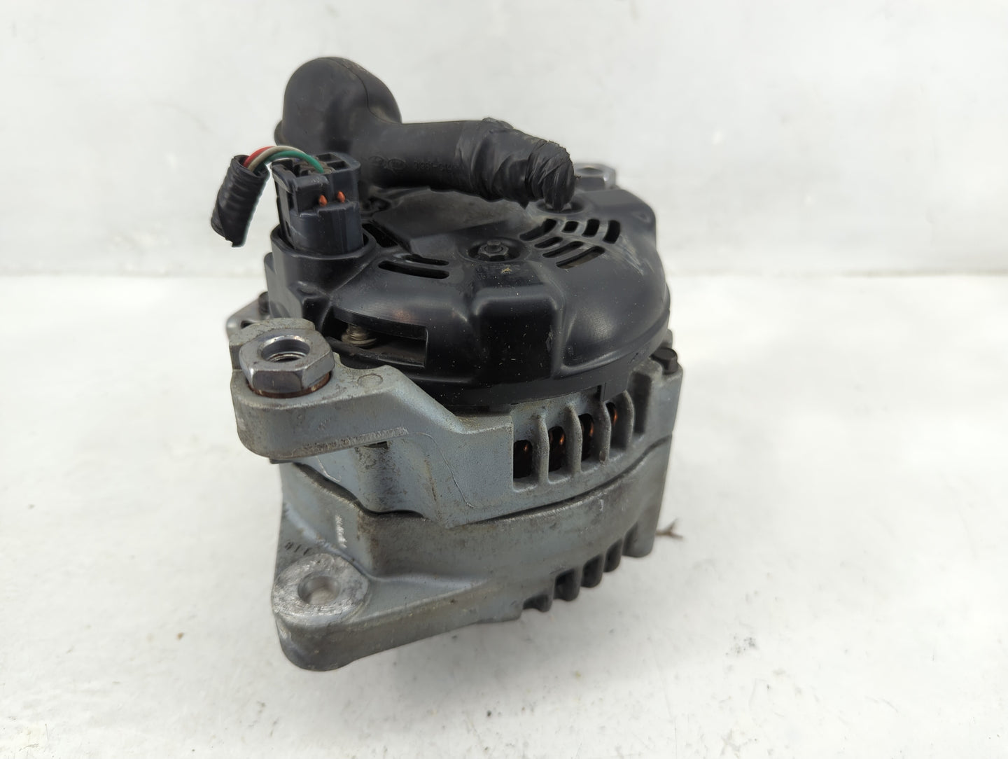 2015-2019 Hyundai Sonata Alternator Replacement Generator Charging Assembly Engine OEM P/N:37300-2G061 Fits OEM Used Auto Pa