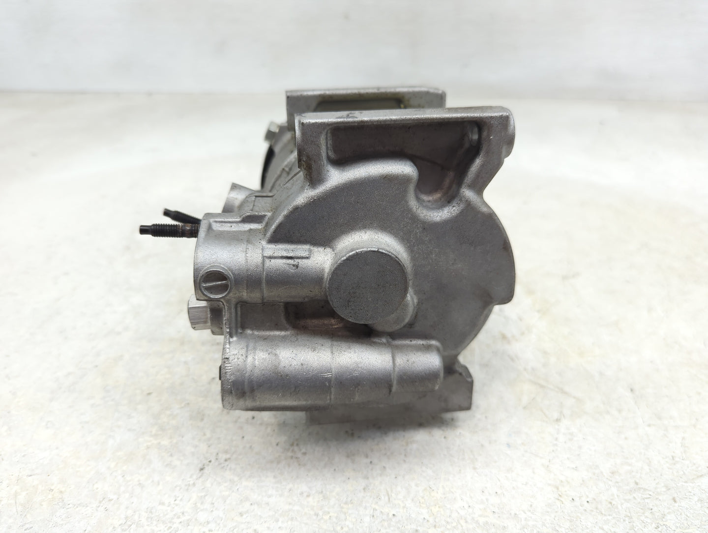 2015-2017 Hyundai Sonata Air Conditioning A/c Ac Compressor Oem - Oemusedautoparts1.com