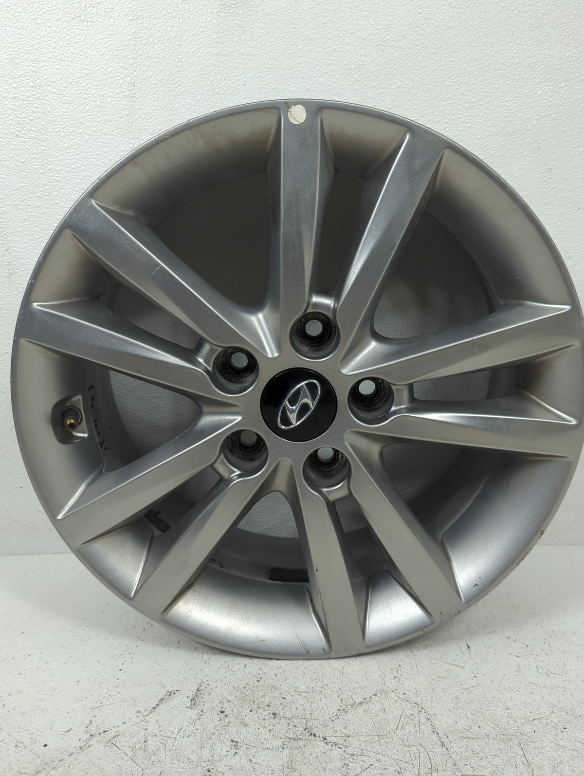 2016 Hyundai Sonata Oem Wheel Rim - Oemusedautoparts1.com
