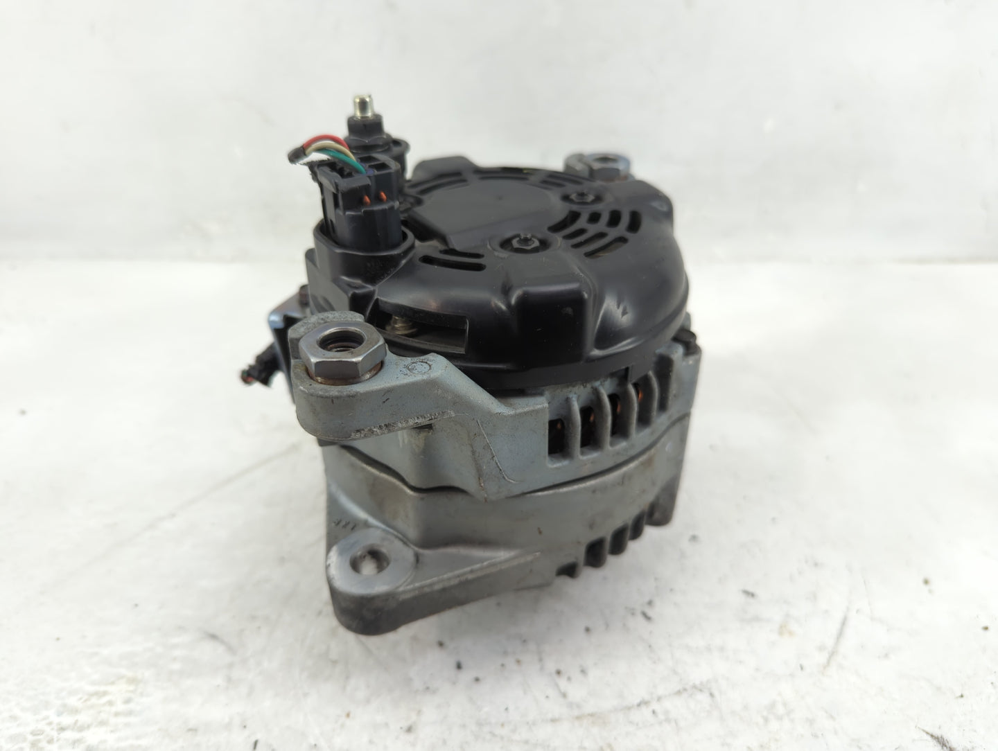 2015-2019 Hyundai Sonata Alternator Replacement Generator Charging Assembly Engine OEM P/N:37300-2G061 Fits OEM Used Auto Pa