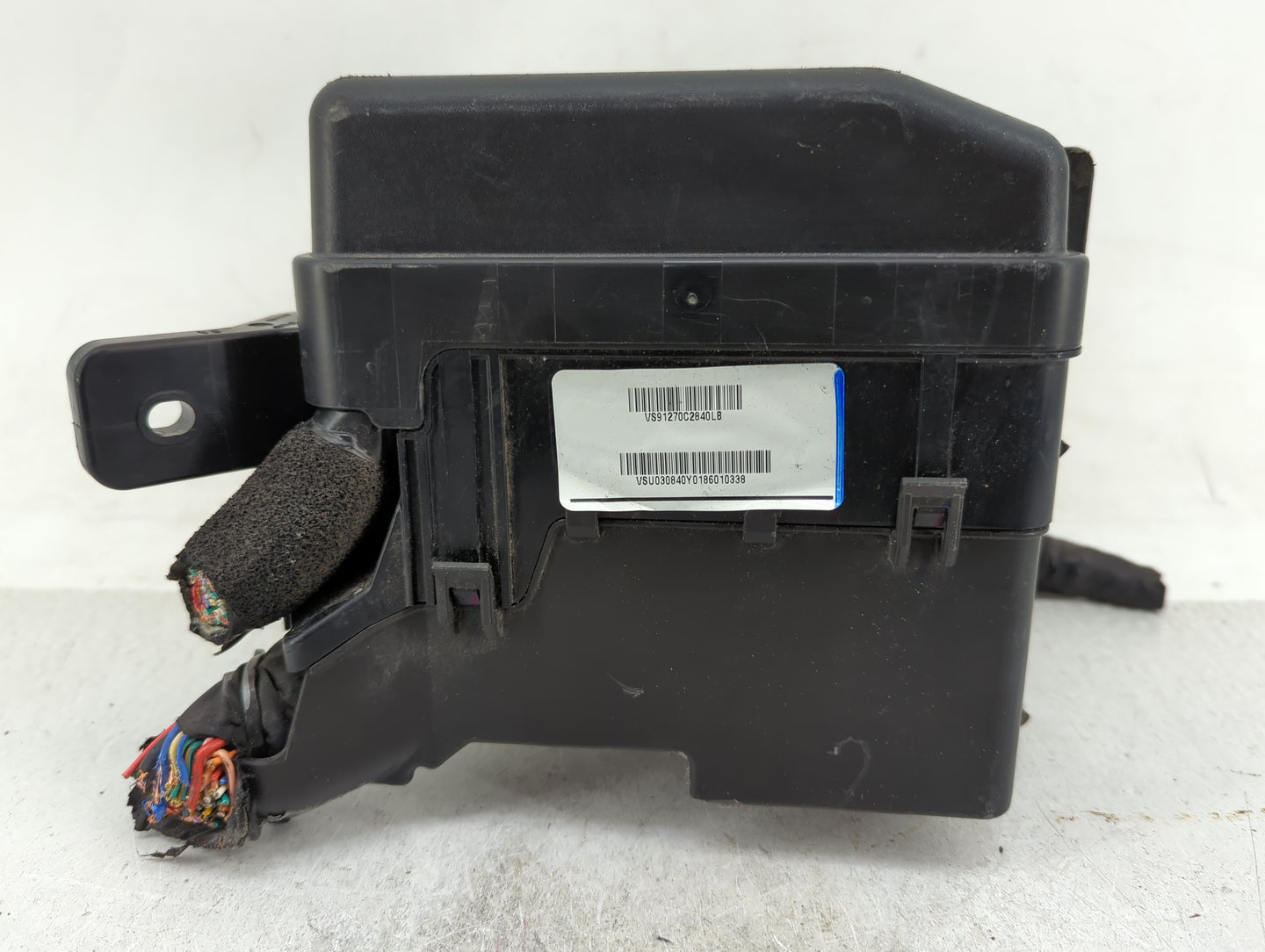 2016-2017 Hyundai Sonata Fusebox Fuse Box Panel Relay Module P/N:6423-0102-7-000 Fits Fits 2016 2017 OEM Used Auto Parts - O
