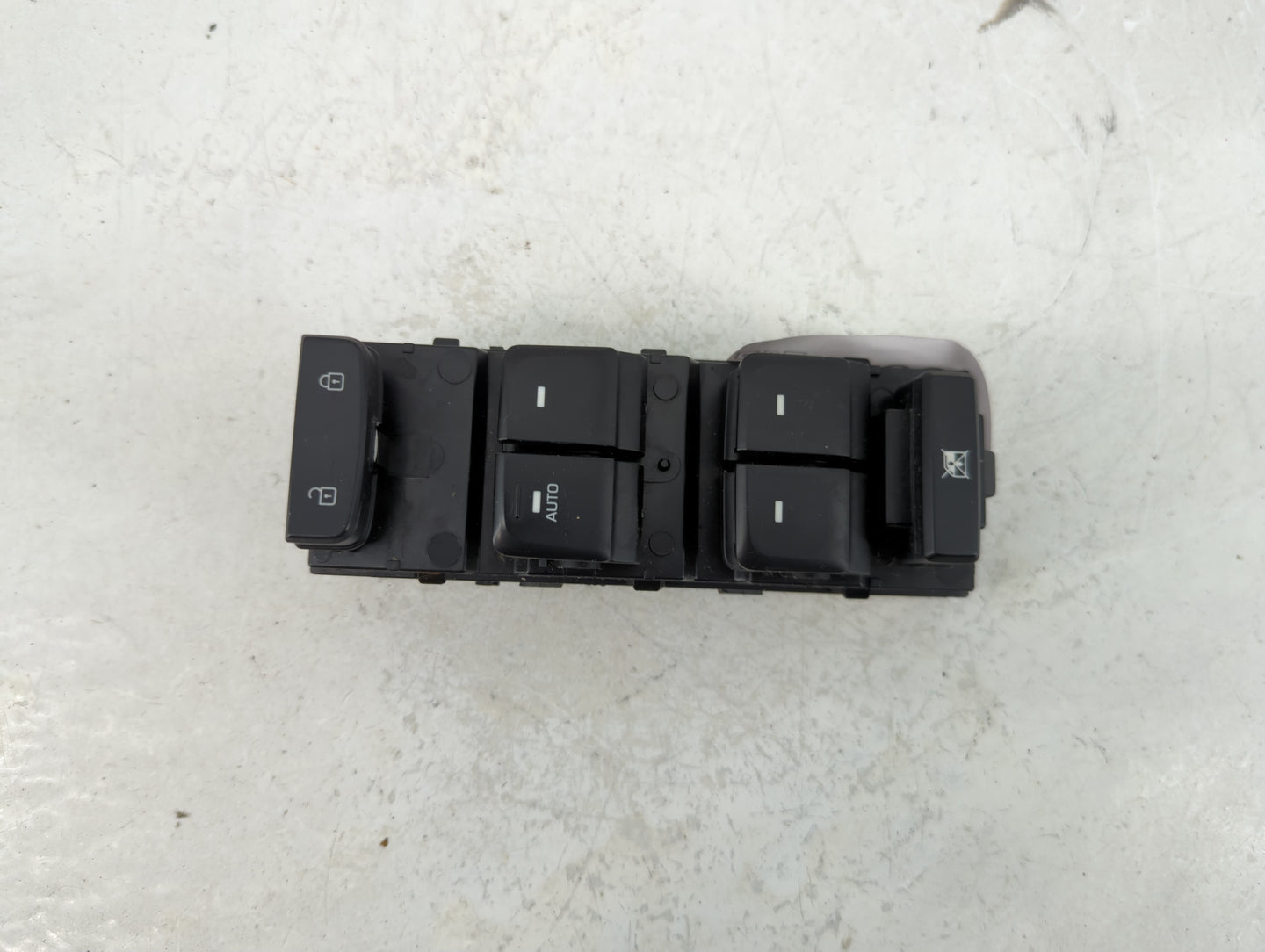2015-2019 Hyundai Sonata Master Power Window Switch Replacement Driver Side Left P/N:93570-C1000 Fits OEM Used Auto Parts - 
