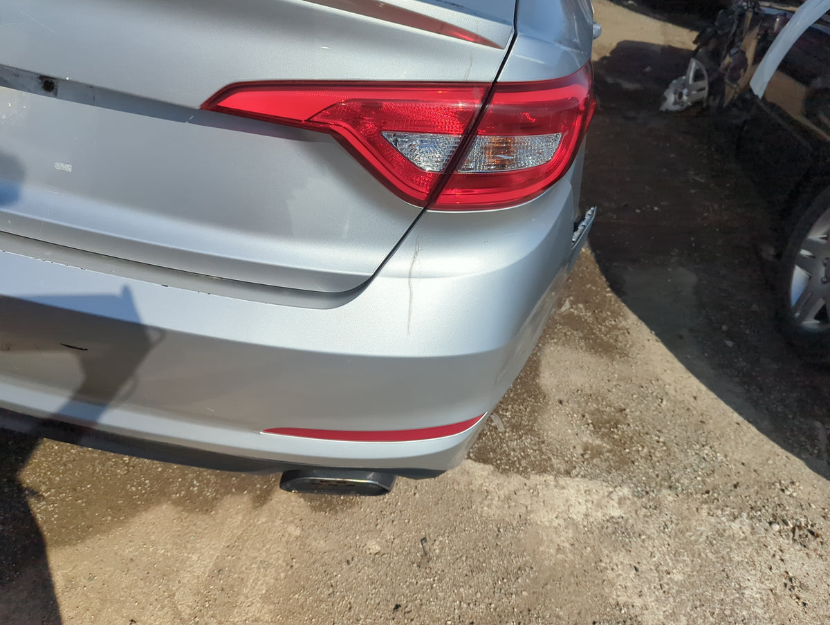 2015-2017 Hyundai Sonata Rear Bumper Assembly Oem 1402480 - Oemusedautoparts1.com