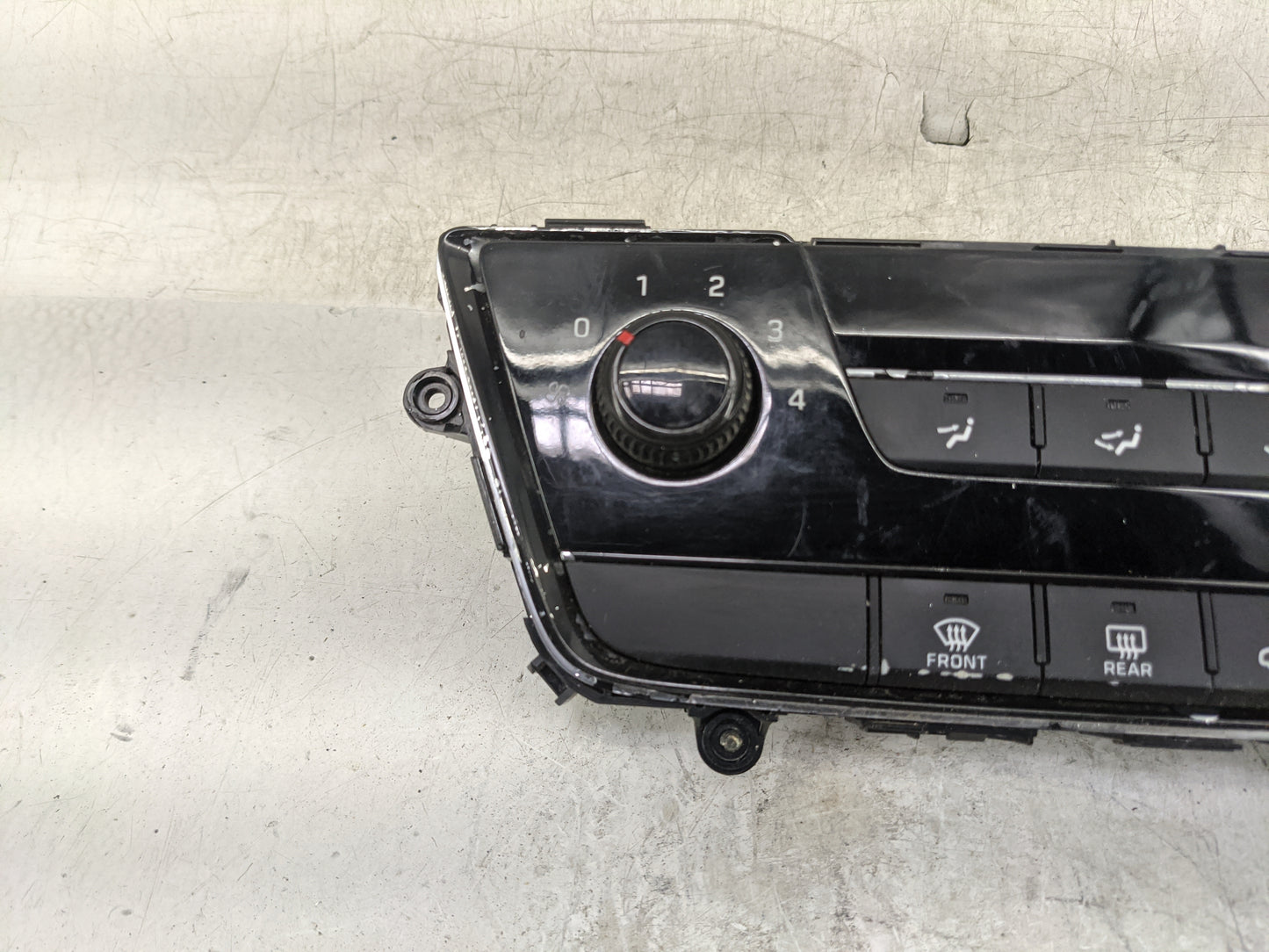 2015-2017 Hyundai Sonata Climate Control Module Temperature AC/Heater Replacement P/N:237000-69231H Fits Fits 2015 2016 2017