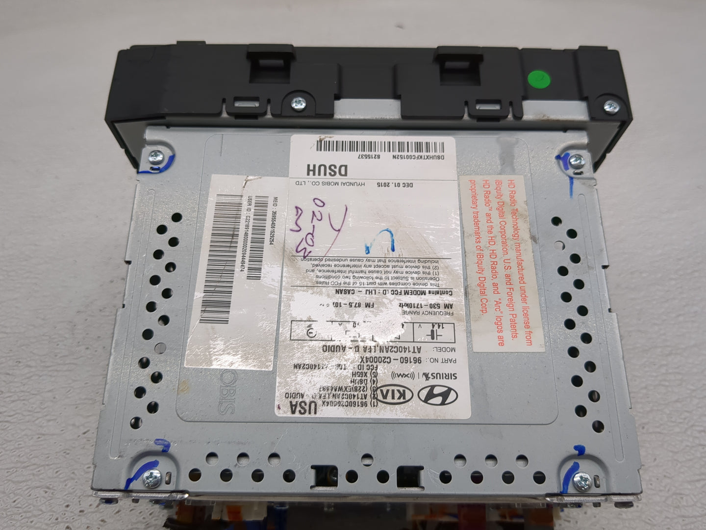 2016-2017 Hyundai Sonata Radio AM FM Cd Player Receiver Replacement P/N:96160-C20004X Fits Fits 2016 2017 OEM Used Auto Part