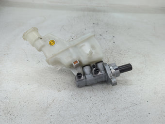 compare product 2015-2019 Hyundai Sonata Brake Master Cylinder