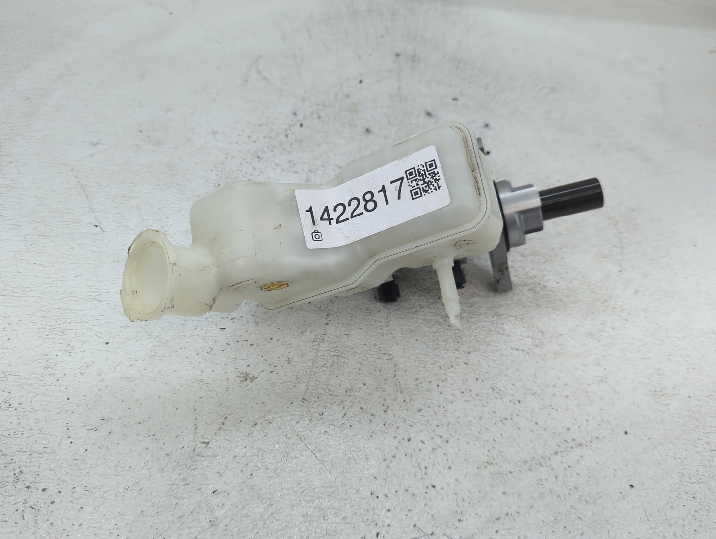 2015-2019 Hyundai Sonata Brake Master Cylinder - Oemusedautoparts1.com