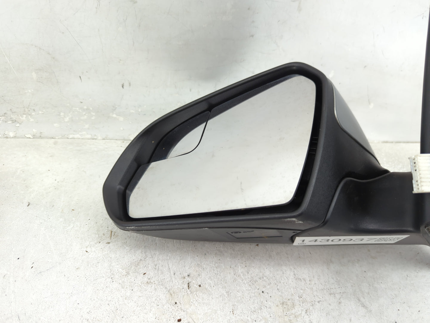 2015-2017 Hyundai Sonata Driver Side View Mirror - Left Door Mirror OEM Used - Oemusedautoparts1.com