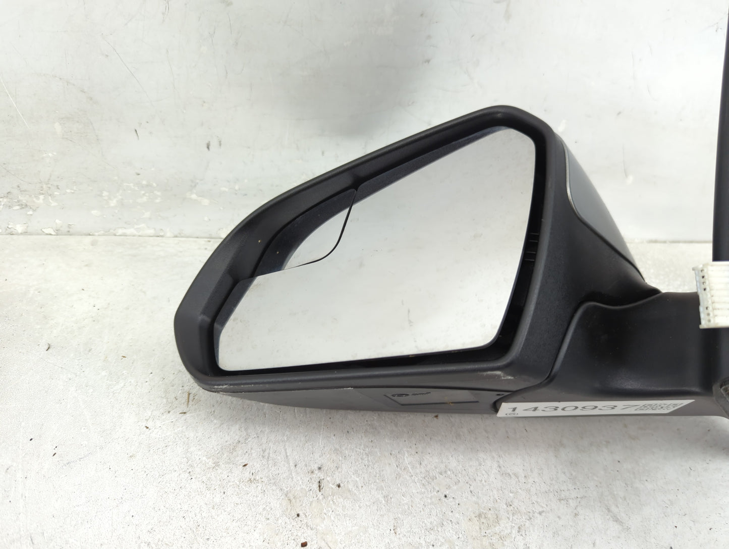 2015-2017 Hyundai Sonata Driver Side View Mirror - Left Door Mirror OEM Used - Oemusedautoparts1.com