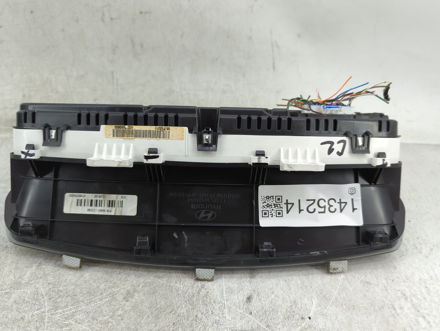2016-2017 Hyundai Sonata Instrument Cluster Speedometer Gauges P/N:94001-C2200 Fits Fits 2016 2017 OEM Used Auto Parts - Oem