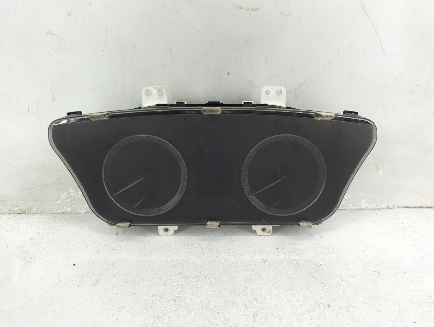 2016-2017 Hyundai Sonata Instrument Cluster Speedometer Gauges P/N:94001-C2200 Fits Fits 2016 2017 OEM Used Auto Parts - Oem