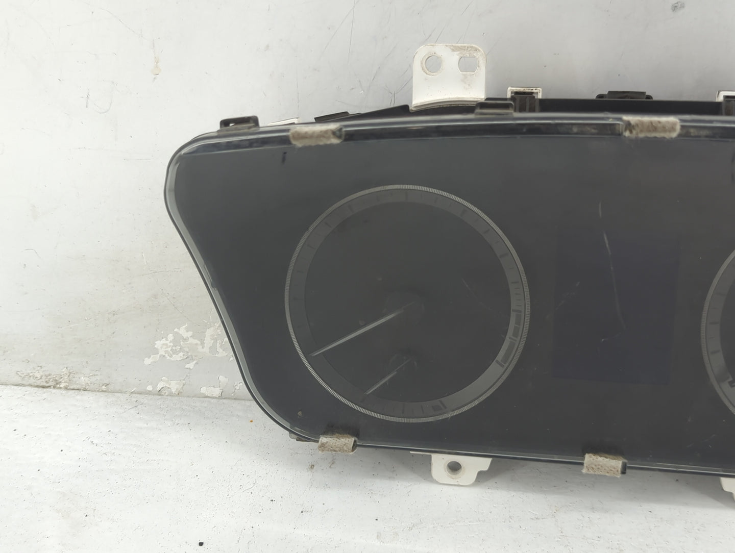 2016-2017 Hyundai Sonata Instrument Cluster Speedometer Gauges P/N:94001-C2200 Fits Fits 2016 2017 OEM Used Auto Parts - Oem
