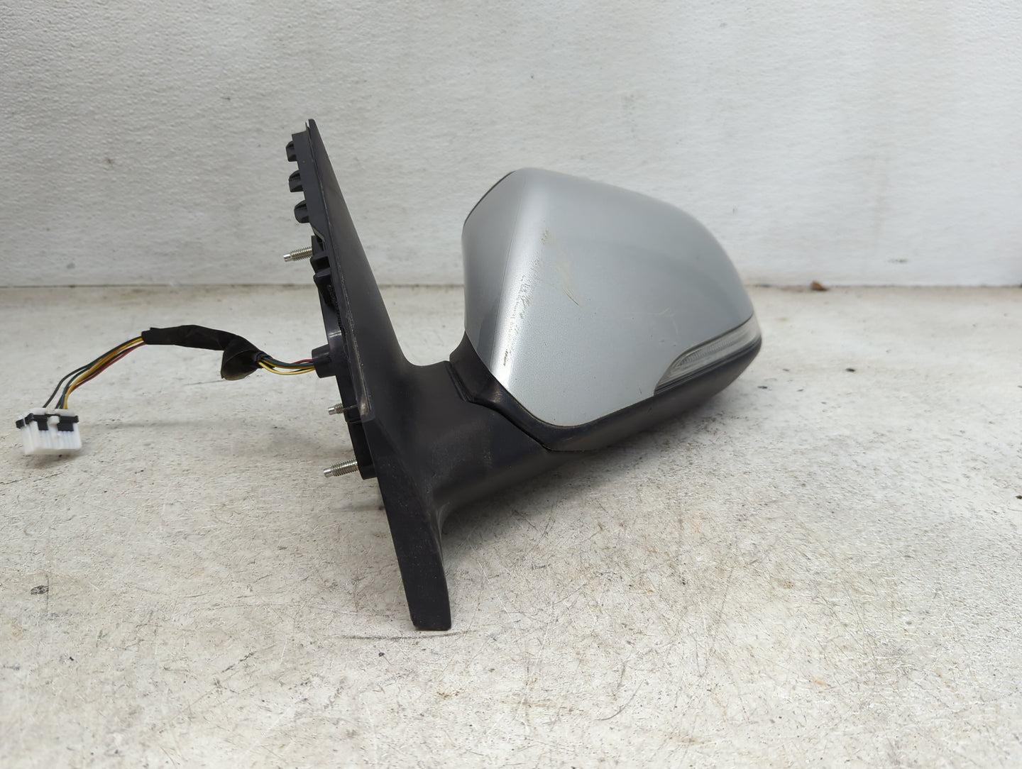 2016-2017 Hyundai Sonata Driver Side View Mirror - Left Door Mirror OEM Used - Oemusedautoparts1.com