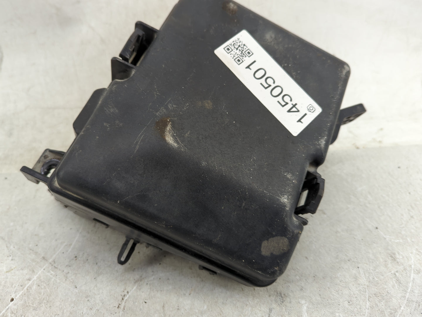 2016-2017 Hyundai Sonata Fusebox Fuse Box Panel Relay Module P/N:91950-C1820 18980-09100, 18980-09200 Fits Fits 2016 2017 OE
