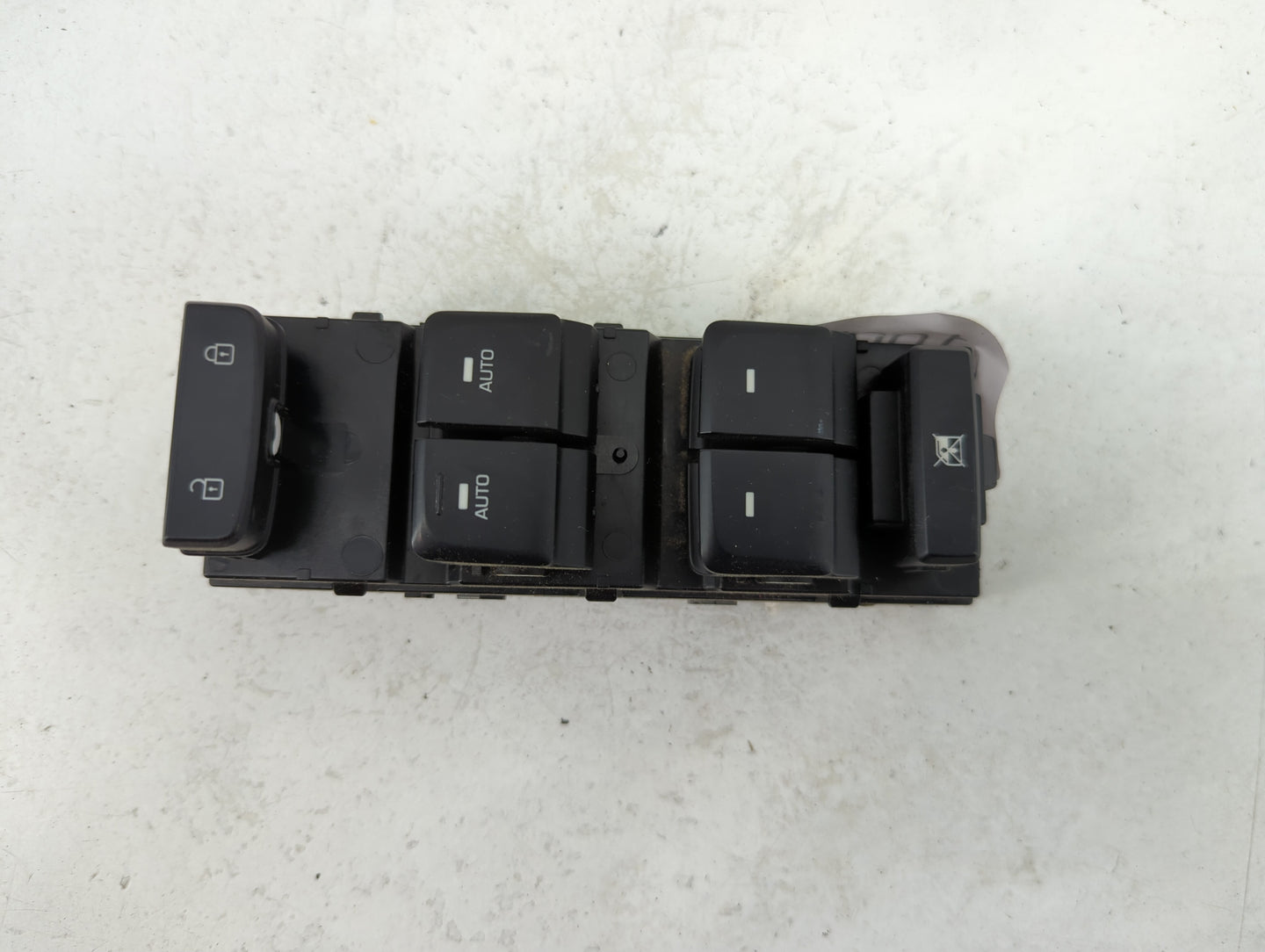 2015-2019 Hyundai Sonata Master Power Window Switch Replacement Driver Side Left P/N:93570-C1010 Fits OEM Used Auto Parts - 