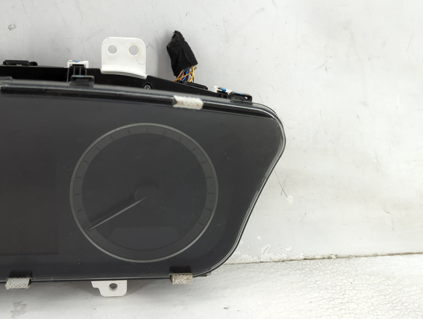 2016-2017 Hyundai Sonata Instrument Cluster Speedometer Gauges P/N:94011-C2200 Miles: Fits Fits 2016 2017 OEM Used Auto Part