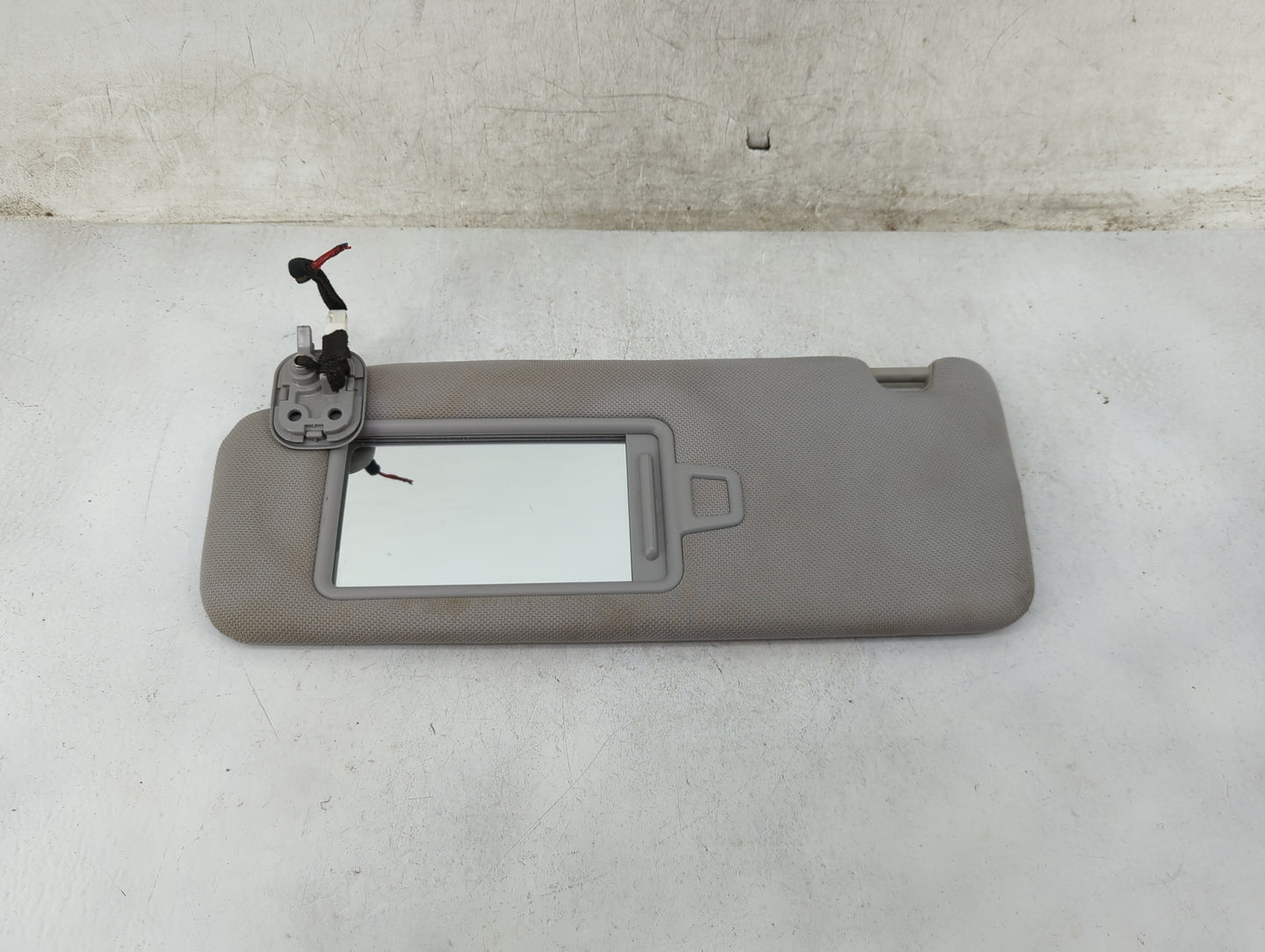 2016 Hyundai Sonata Sun Visor Shade Replacement Driver Left Mirror Fits OEM Used Auto Parts - Oemusedautoparts1.com
