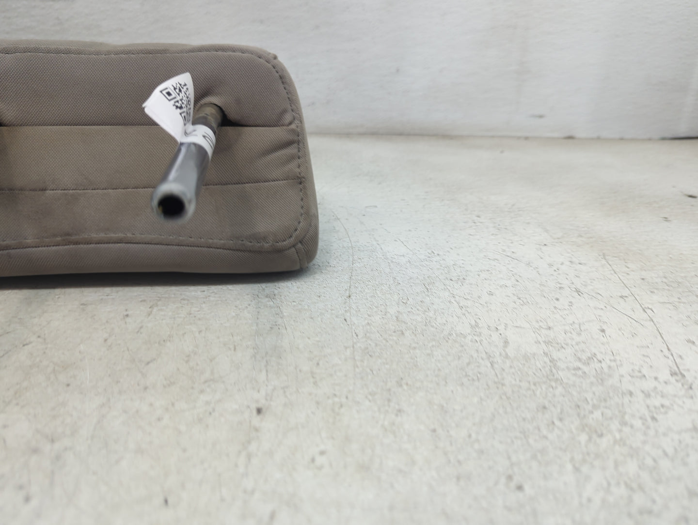 2015-2017 Hyundai Sonata Headrest Head Rest Front Driver Passenger Seat Fits Fits 2015 2016 2017 OEM Used Auto Parts - Oemus