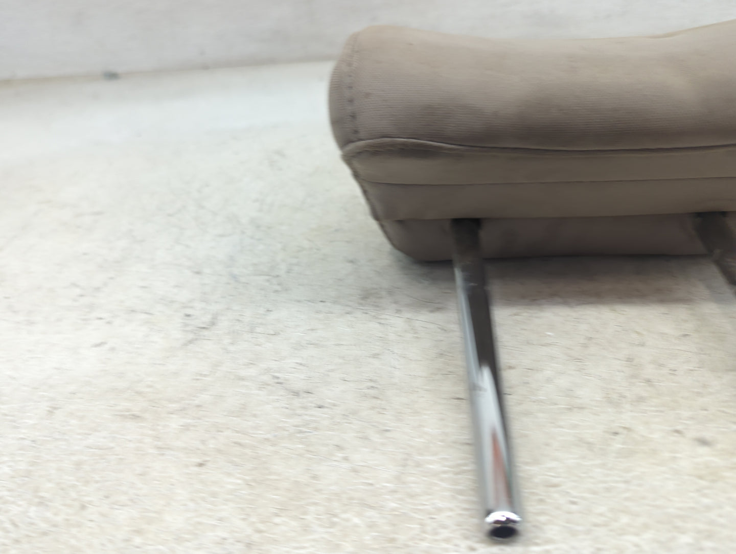 2015-2017 Hyundai Sonata Headrest Head Rest Front Driver Seat Beige - Oemusedautoparts1.com