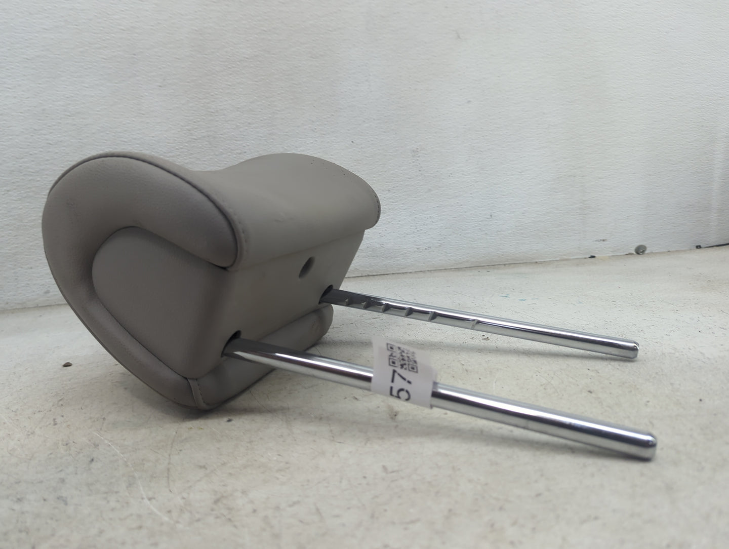 2016 Hyundai Sonata Headrest Head Rest Front Driver Seat Gray - Oemusedautoparts1.com