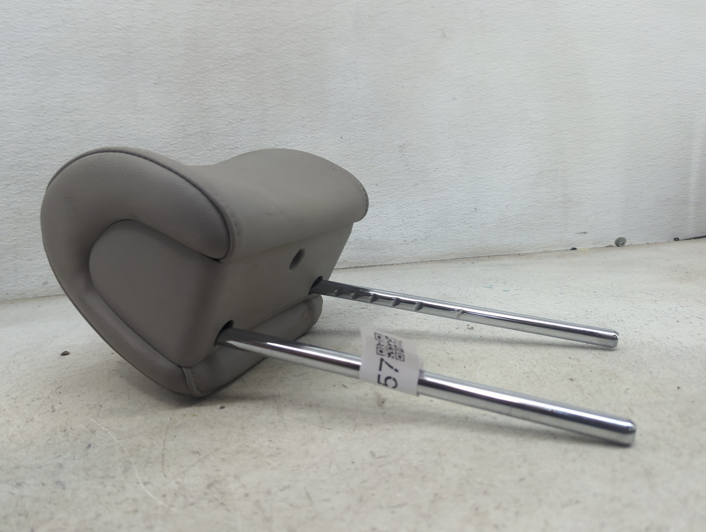 2016 Hyundai Sonata Headrest Head Rest Front Driver Seat Gray - Oemusedautoparts1.com