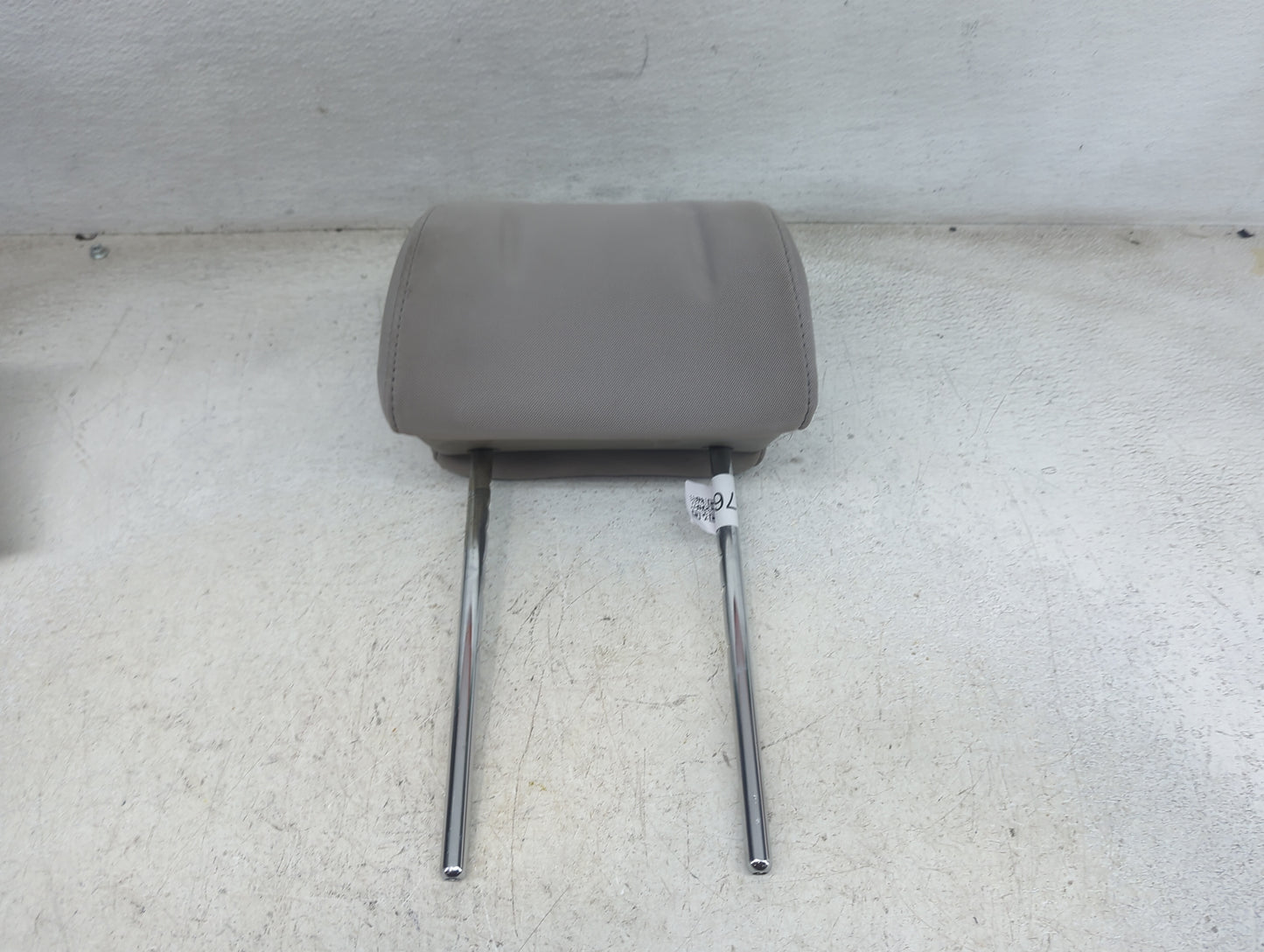 2016 Hyundai Sonata Headrest Head Rest Front Driver Passenger Seat Fits OEM Used Auto Parts - Oemusedautoparts1.com