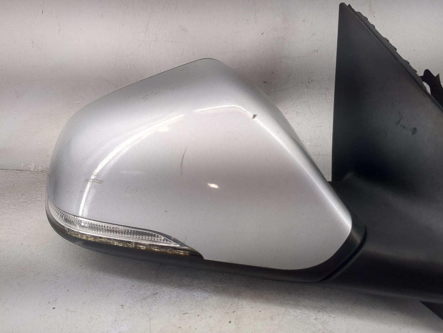 2016-2017 Hyundai Sonata Passenger Side View Mirror - Right Door Mirror OEM Used - Oemusedautoparts1.com