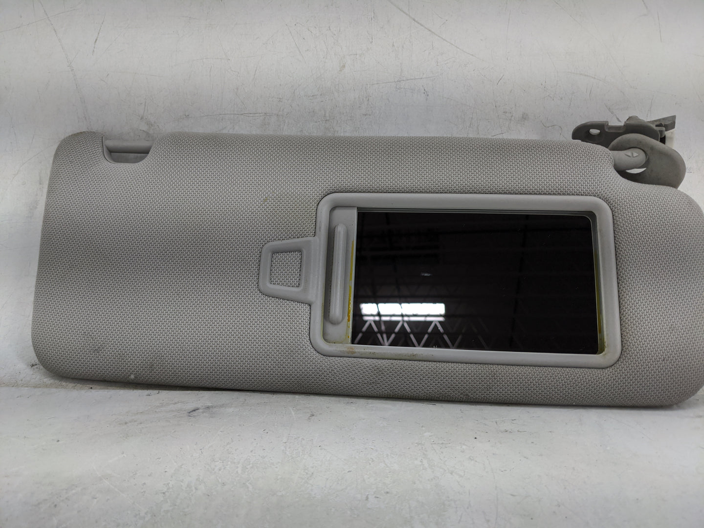 2015-2019 Hyundai Sonata Sun Visor Shade Replacement Passenger Right Mirror Fits Fits 2015 2016 2017 2018 2019 OEM Used Auto