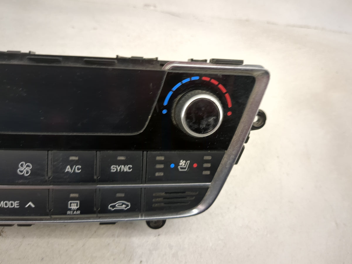 2016 Hyundai Sonata Climate Control Module Temperature AC/Heater Replacement P/N:TN237000-68841H Fits OEM Used Auto Parts - 