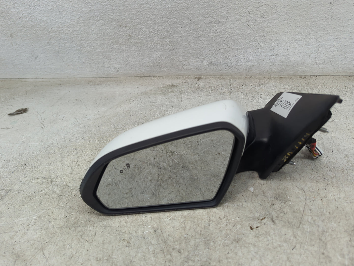 2016 Hyundai Sonata Driver Side View Mirror - Left Door Mirror OEM Used - Oemusedautoparts1.com