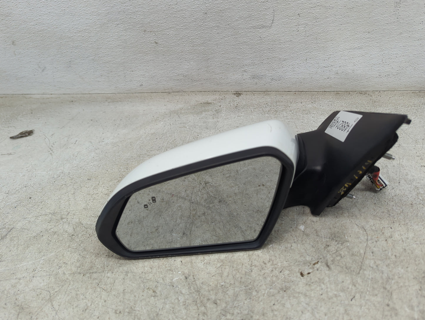 2016 Hyundai Sonata Driver Side View Mirror - Left Door Mirror OEM Used - Oemusedautoparts1.com