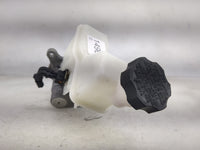 2015-2019 Hyundai Sonata Brake Master Cylinder 1490958 - Oemusedautoparts1.com