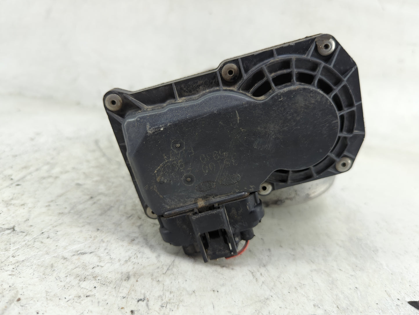 2016-2017 Hyundai Sonata Throttle Body P/N:35100-2E610 5930 9S03, E1471 Fits Fits 2016 2017 2018 2019 2020 OEM Used Auto Par