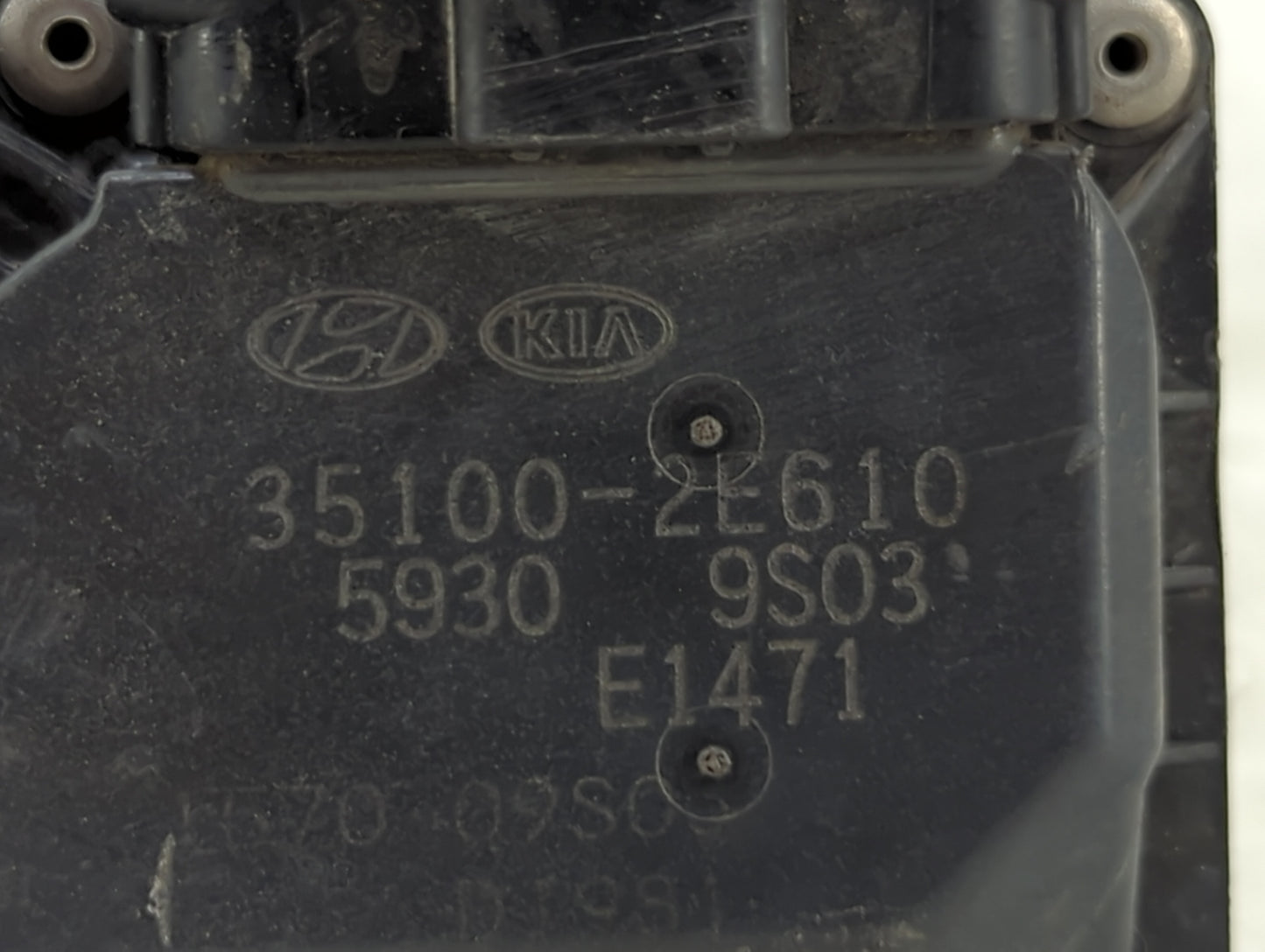 2016-2017 Hyundai Sonata Throttle Body P/N:35100-2E610 5930 9S03, E1471 Fits Fits 2016 2017 2018 2019 2020 OEM Used Auto Par