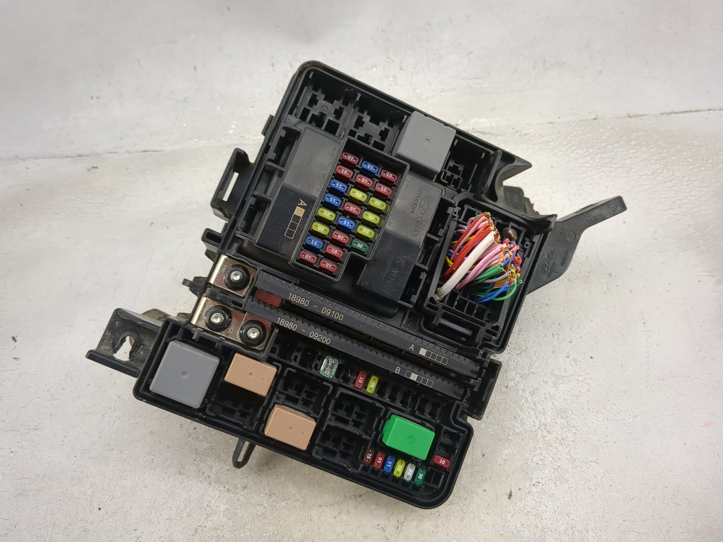 2016-2017 Hyundai Sonata Fusebox Fuse Box Panel Relay Module P/N:91204-E6161 1509162191040, 18980-09100 Fits Fits 2016 2017 