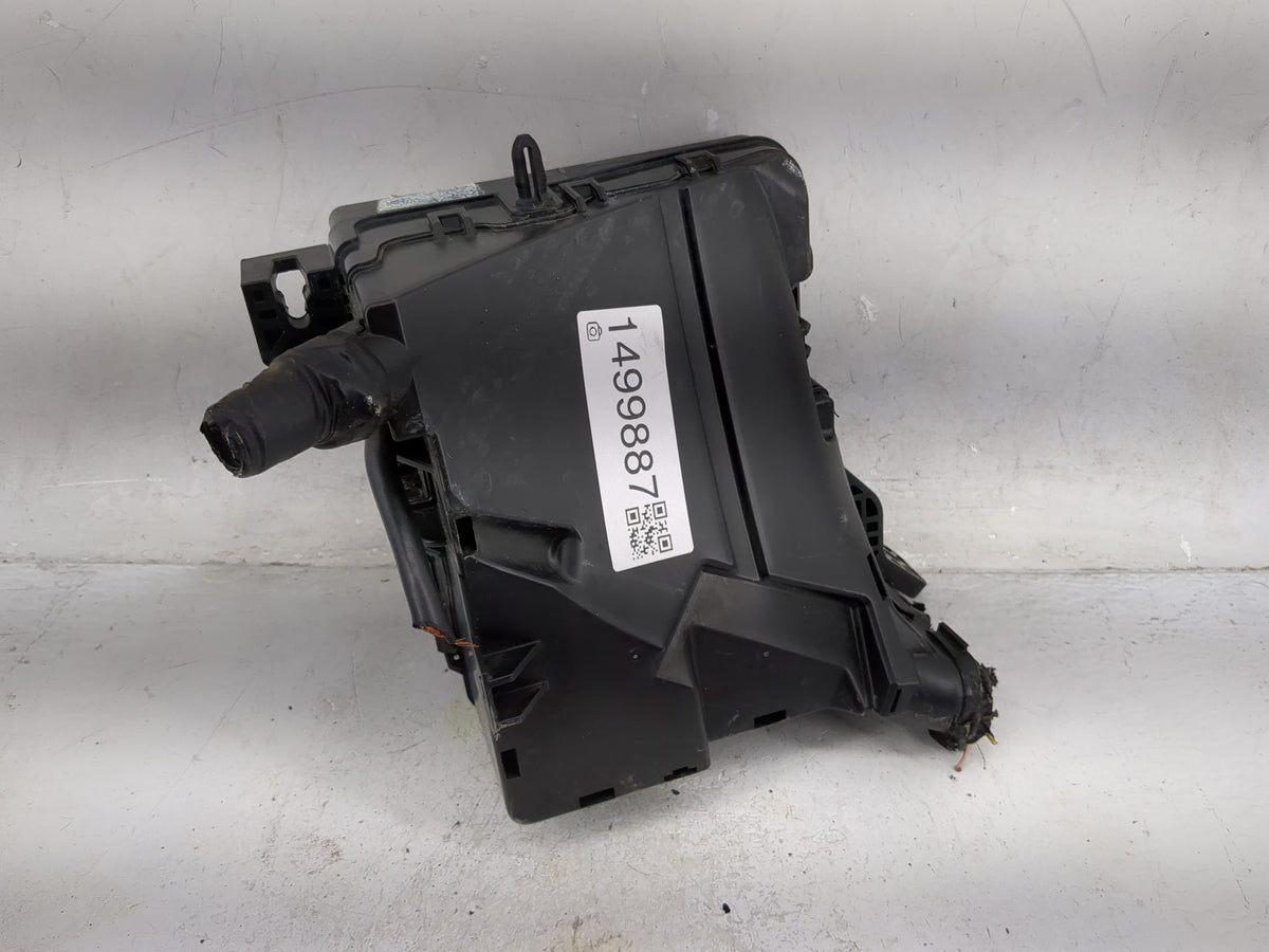 2016-2017 Hyundai Sonata Fusebox Fuse Box Panel Relay Module P/N:91950-C1820 18980-09100, 18980-09200 Fits Fits 2016 2017 OE
