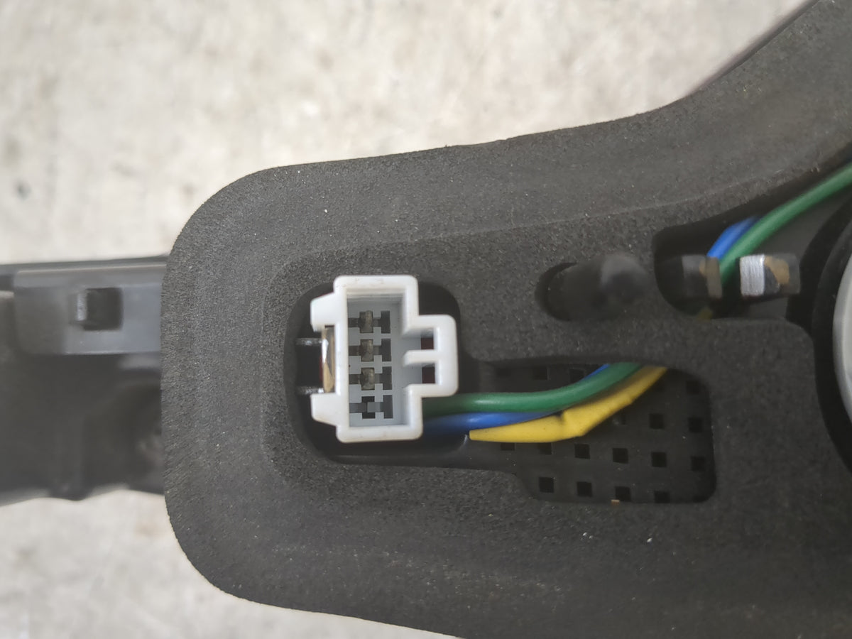2015 Hyundai Sonata Passenger Right Side Deck Lid Mounted Tail Light 1501666 - Oemusedautoparts1.com