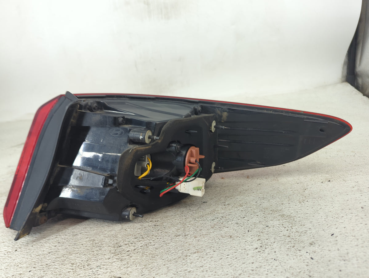 2015-2017 Hyundai Sonata Driver Left Side Deck Lid Mounted Tail Light 1502244 - Oemusedautoparts1.com