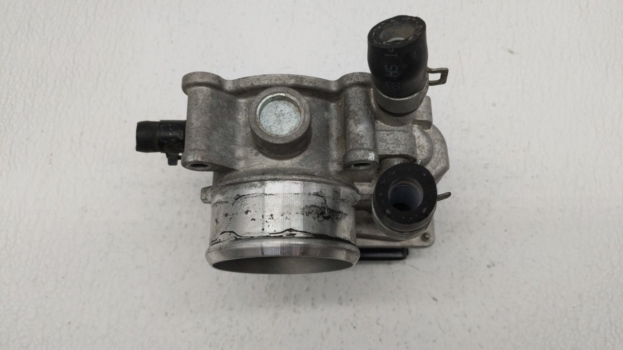 2015-2019 Hyundai Sonata Throttle Body P/N:35100-2B340 Fits Fits 2015 2016 2017 2018 2019 2020 2021 2022 OEM Used Auto Parts