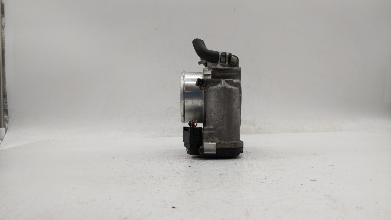 2015-2019 Hyundai Sonata Throttle Body P/N:0 280 750 618 35100-2G600 Fits Fits 2015 2016 2017 2018 2019 OEM Used Auto Parts 