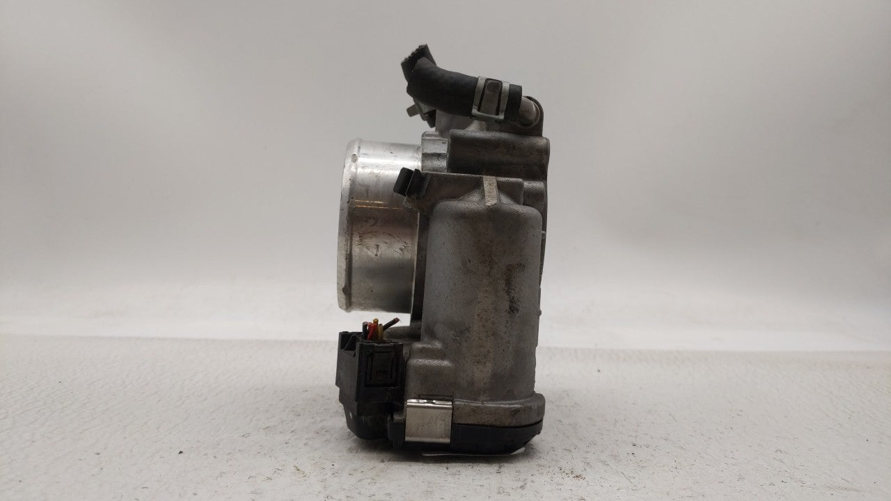 2015-2019 Hyundai Sonata Throttle Body P/N:0 280 750 618 35100-2G600 Fits Fits 2015 2016 2017 2018 2019 OEM Used Auto Parts 