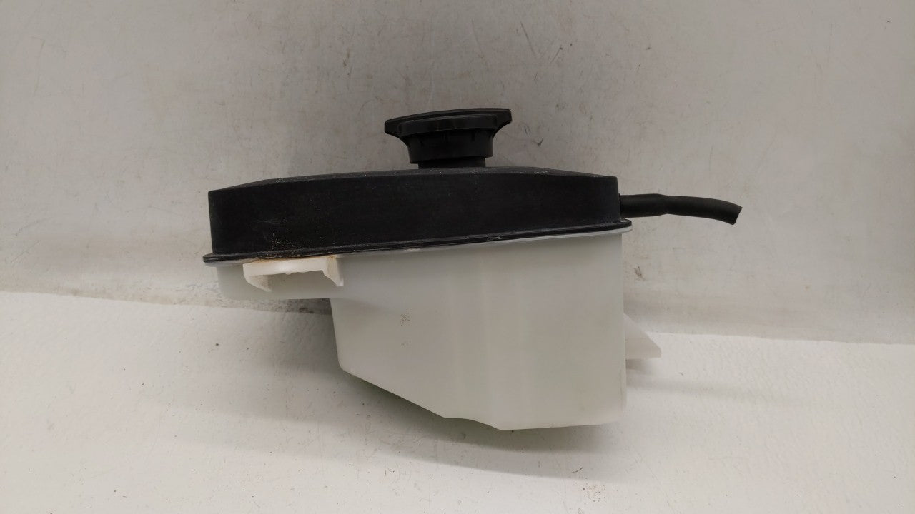 2015-2019 Hyundai Sonata Radiator Coolant Overflow Expansion Tank Bottle 244963 - Oemusedautoparts1.com