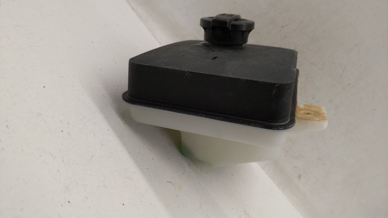 2015-2019 Hyundai Sonata Radiator Coolant Overflow Expansion Tank Bottle 244963 - Oemusedautoparts1.com