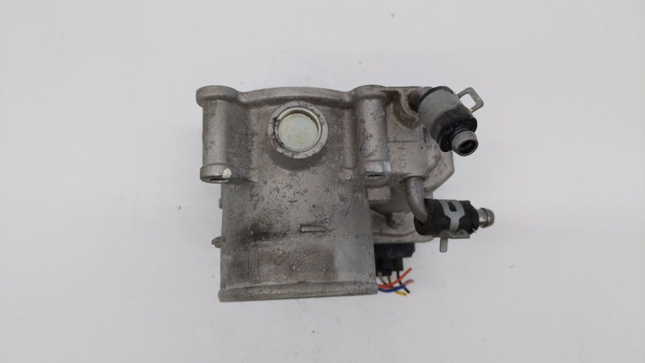 2016-2017 Hyundai Sonata Throttle Body P/N:35100-2E610 Fits Fits 2016 2017 2018 2019 OEM Used Auto Parts - Oemusedautoparts1